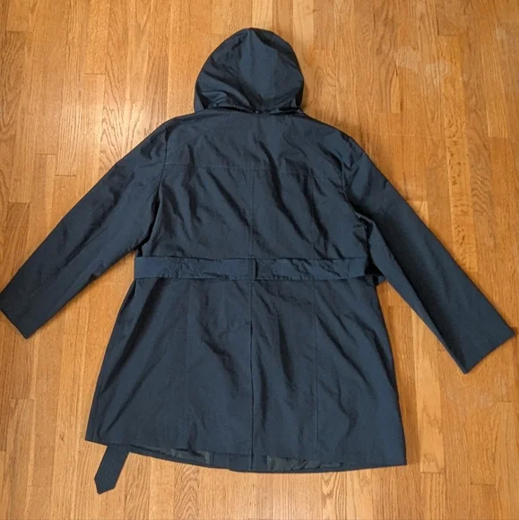 London Fog Belted Hooded Raincoat XXL | Storm-Ready & Sass-Approved ☔🌫️ - Picture 8 of 8